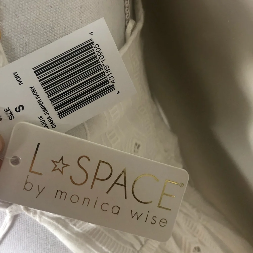 NWT l*space Ciara Ivory Eyelet Jumper - Picture 7 of 7